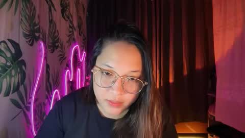 Snapshot of sweetcaroline2001 chatting on 03/06/26, 02:02 Sweetcaroline2001 online show from 03/06/26, 02:02