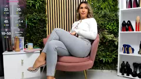 Cherry online show from 11/06/25, 07:09