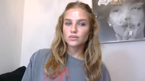 sweetcme online show from 04/21/26, 01:42