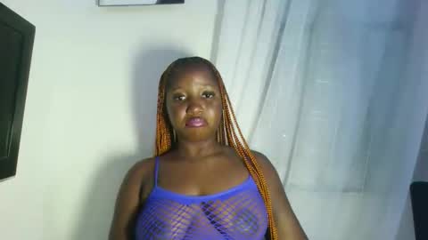 Snapshot of sweetcoochiex chatting on 09/20/25, 05:47 sweetcoochiex online show from 09/20/25, 05:47