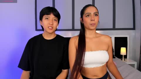 Snapshot of sweetcoupple chatting on 04/26/26, 12:25 Eva Short hair girl - Victoria Long red hair online show from 04/26/26, 12:25