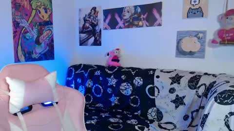       Independent model online show from 02/22/25, 06:39