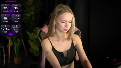 Lina online show from 03/27/26, 06:18