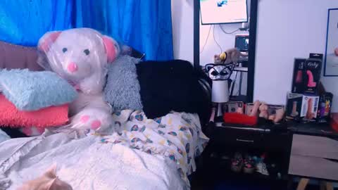 Snapshot of sweetdanielita chatting on 10/16/25, 03:46 Dani online show from 10/16/25, 03:46