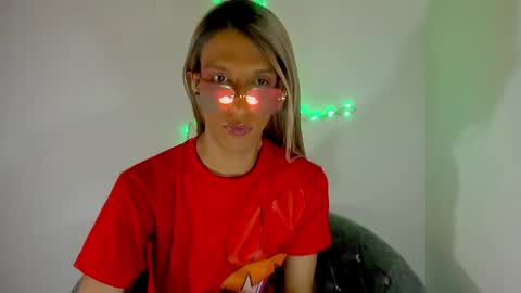 Amelia online show from 04/22/26, 06:42