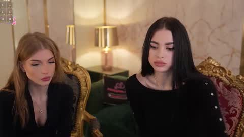 Amelia online show from 10/24/25, 07:49