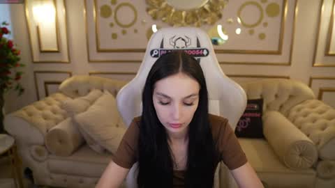 Snapshot of sweetdesiree_ chatting on 07/24/26, 10:57 Amelia online show from 07/24/26, 10:57
