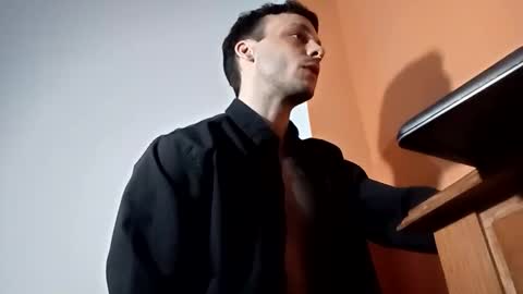 Snapshot of sweetdisaster999 chatting on 10/31/25, 02:12 sweetdisaster999 online show from 10/31/25, 02:12