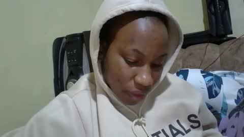 sweetdiva2012 online show from 10/10/25, 08:08