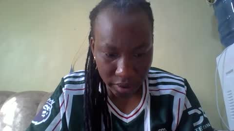 sweetdiva2012 online show from 04/27/26, 06:22