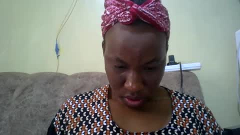 sweetdiva2012 online show from 06/18/26, 07:19