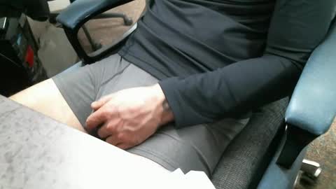 Stick around its a grower online show from 02/16/25, 05:59