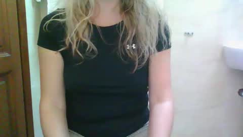 Sweet Dyzy online show from 02/01/26, 08:46