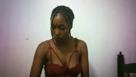 Snapshot of sweetebony_50 chatting on 05/15/26, 09:27 sweetebony_50 online show from 05/15/26, 09:27