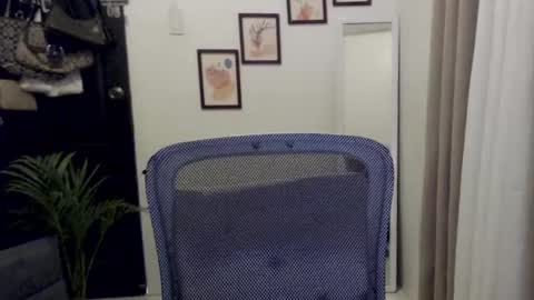 Snapshot of sweetestsmile_ chatting on 03/04/25, 01:01 Khaye online show from 03/04/25, 01:01