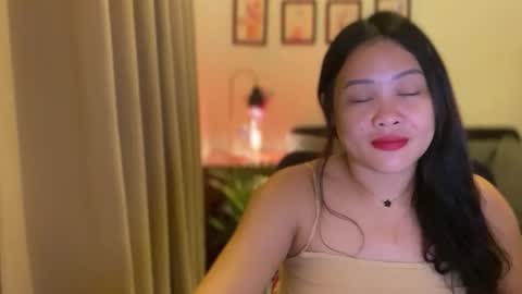 Snapshot of sweetestsmile_ chatting on 09/27/25, 02:00 Khaye online show from 09/27/25, 02:00