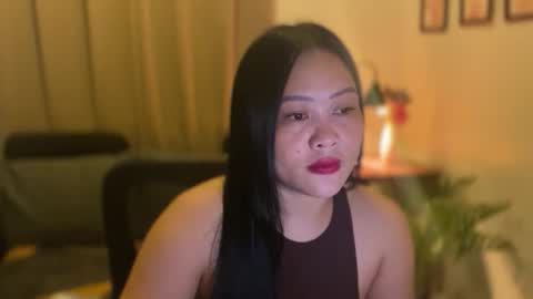 Snapshot of sweetestsmile_ chatting on 11/01/25, 11:45 Khaye online show from 11/01/25, 11:45