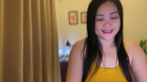 Snapshot of sweetestsmile_ chatting on 06/09/26, 01:06 Khaye online show from 06/09/26, 01:06