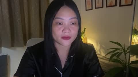Snapshot of sweetestsmile_ chatting on 07/27/26, 12:50 Khaye online show from 07/27/26, 12:50
