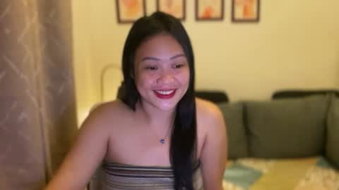 Snapshot of sweetestsmile_ chatting on 08/02/26, 11:14 Khaye online show from 08/02/26, 11:14