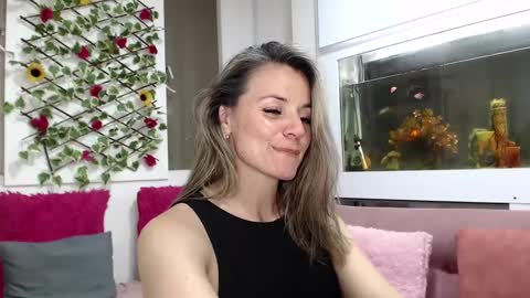 sweef online show from 10/10/25, 04:11