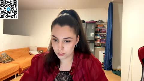 Snapshot of sweetfenomen67 chatting on 05/18/26, 06:58 Joanna online show from 05/18/26, 06:58