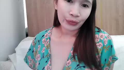Snapshot of sweetfilipinawet chatting on 07/16/26, 01:55 Stacy online show from 07/16/26, 01:55