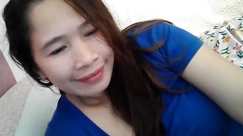Snapshot of sweetfilipinawet chatting on 07/21/26, 12:35 Stacy online show from 07/21/26, 12:35