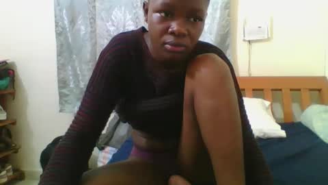 Snapshot of sweetgal2025 chatting on 12/23/25, 08:45 EUNICE online show from 12/23/25, 08:45