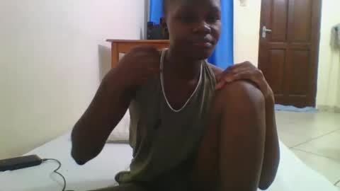 Snapshot of sweetgal2025 chatting on 01/05/26, 05:27 EUNICE online show from 01/05/26, 05:27