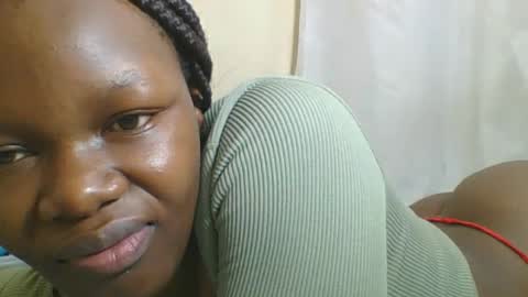 Snapshot of sweetgal2025 chatting on 06/14/26, 07:54 EUNICE online show from 06/14/26, 07:54