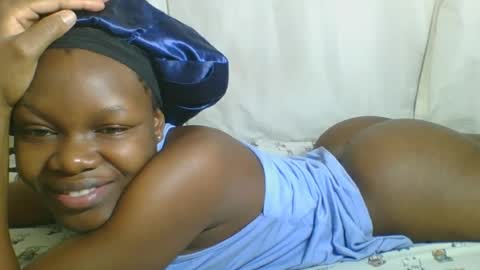 Snapshot of sweetgal2025 chatting on 06/26/26, 01:32 EUNICE online show from 06/26/26, 01:32