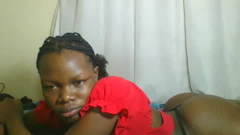 Snapshot of sweetgal2025 chatting on 07/24/26, 02:42 EUNICE online show from 07/24/26, 02:42