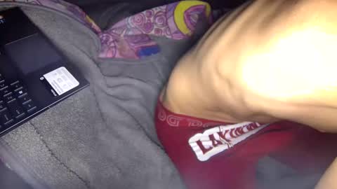 Snapshot of sweetgesus chatting on 01/13/25, 05:12 sweetgesus online show from 01/13/25, 05:12