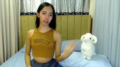 Snapshot of sweetgirl_daphne chatting on 05/28/26, 06:21 sweetgirl_daphne online show from 05/28/26, 06:21