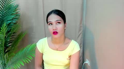 sweetgirl_latina143 online show from 09/18/25, 06:26