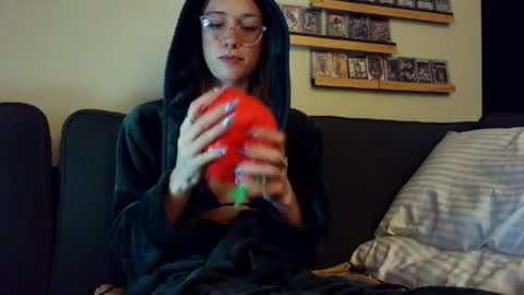 sweetgirlls online show from 06/15/26, 04:15