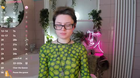 Kira online show from 01/31/25, 03:30