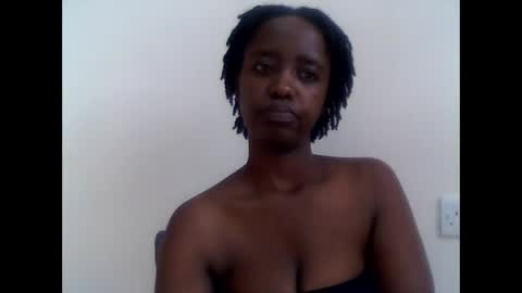 Snapshot of sweetheidey chatting on 05/02/26, 12:43 sweetheidey online show from 05/02/26, 12:43