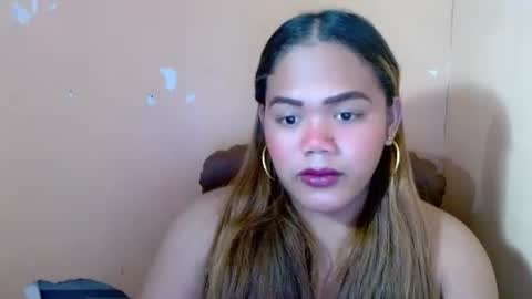 Snapshot of sweethot_bella chatting on 09/10/25, 06:19 Bella online show from 09/10/25, 06:19