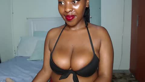 Snapshot of sweetice_01 chatting on 03/01/25, 06:32 euny online show from 03/01/25, 06:32