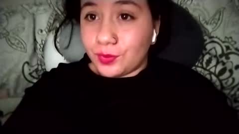 Ana Mara  i cant Make noise My family is here  online show from 02/23/25, 04:28