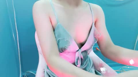 Snapshot of sweetie_bae99 chatting on 04/10/26, 03:45 sweetie_bae99 online show from 04/10/26, 03:45