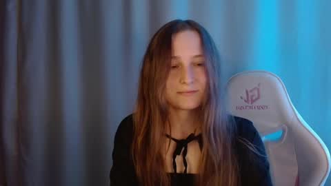 Annie online show from 04/27/26, 09:13