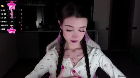 Snapshot of sweetiebones chatting on 02/24/25, 03:12 bratty gf online show from 02/24/25, 03:12