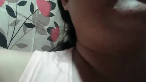 sweetiecummer318712 online show from 03/04/26, 11:16