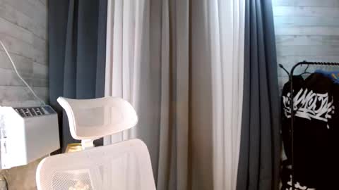 sweetiefox1 online show from 10/25/25, 02:30