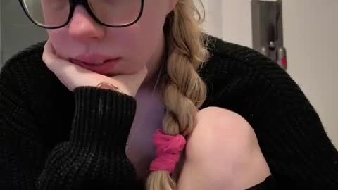 Sweetiek1tty online show from 02/15/26, 01:13
