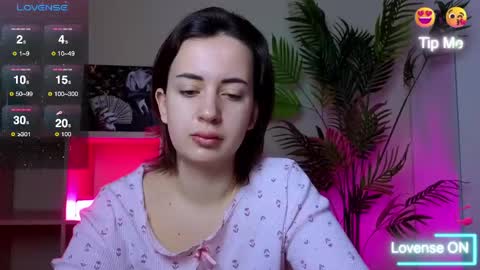 Snapshot of sweetiekendl chatting on 04/27/26, 11:14 Kendl online show from 04/27/26, 11:14