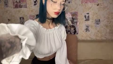 Karina online show from 11/20/25, 11:15